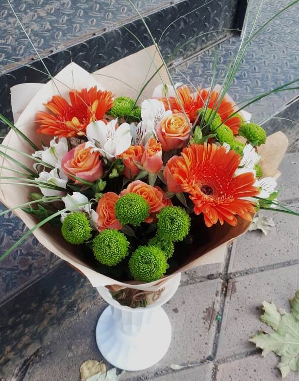 Букет цветов из: Герберы, Хризантемы, Альстромерии и Розы в Каясуле