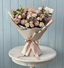 Букет цветов из:  Розы и Лизиантусы в Каясуле