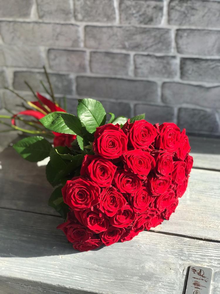 Букет Красные розы Фридом в Каясуле