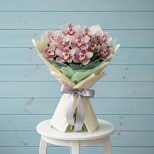 Букет цветов из:  Орхидеи и Розы в Каясуле