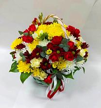 Цветочная композиция из Хризантемы и Розы в корзине в Каясуле