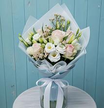 Букет цветов из:  Розы и Лизиантусы в Каясуле