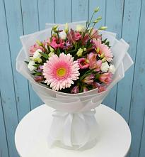 Букет цветов из:  Герберы, Альстромерии и Лизиантусы в Каясуле