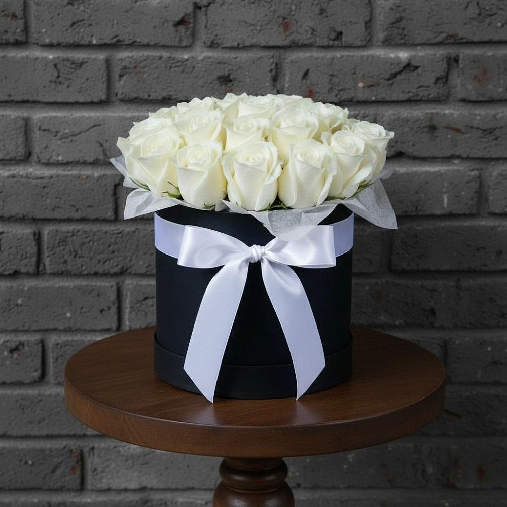 Цветочная композиция из Розы в шляпной коробке в Каясуле