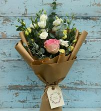 Букет цветов из:  Розы и Лизиантусы в Каясуле