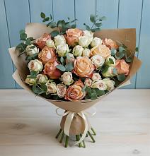 Букет цветов из:  Альстромерии и Розы в Каясуле