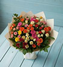 Букет Микс из разноцветных кустовых роз в Каясуле