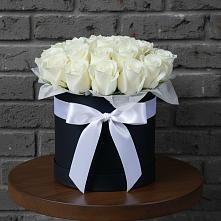 Цветочная композиция из Розы в шляпной коробке в Каясуле